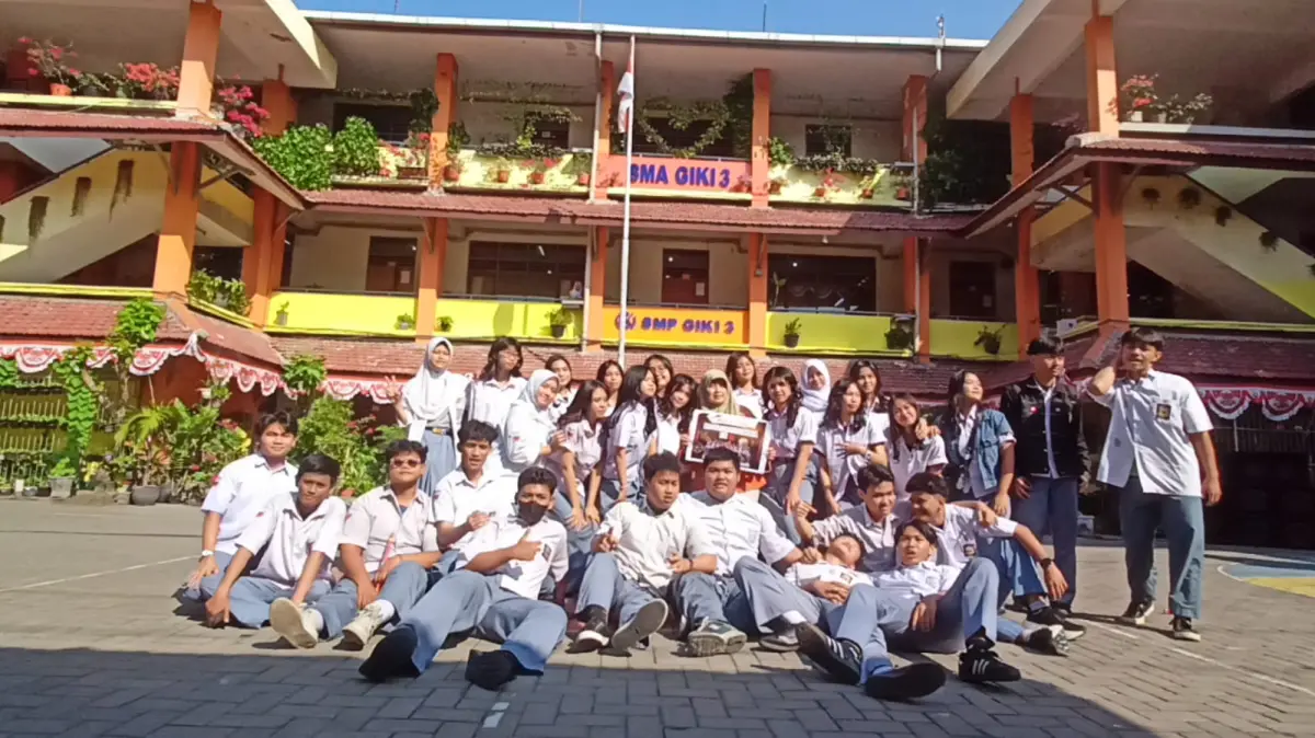 Lomba HUT RI ke 81, Kelas XII 2