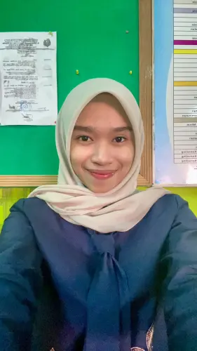 Tsania Dwi Azizah, S.Pd